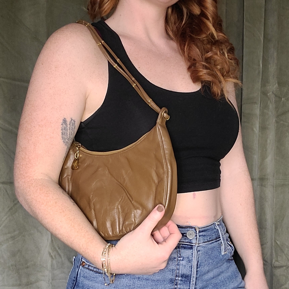 True Vintage Mobwife Preppy Quiet Luxury Latte Girl Brown & Gold Leather Handbag